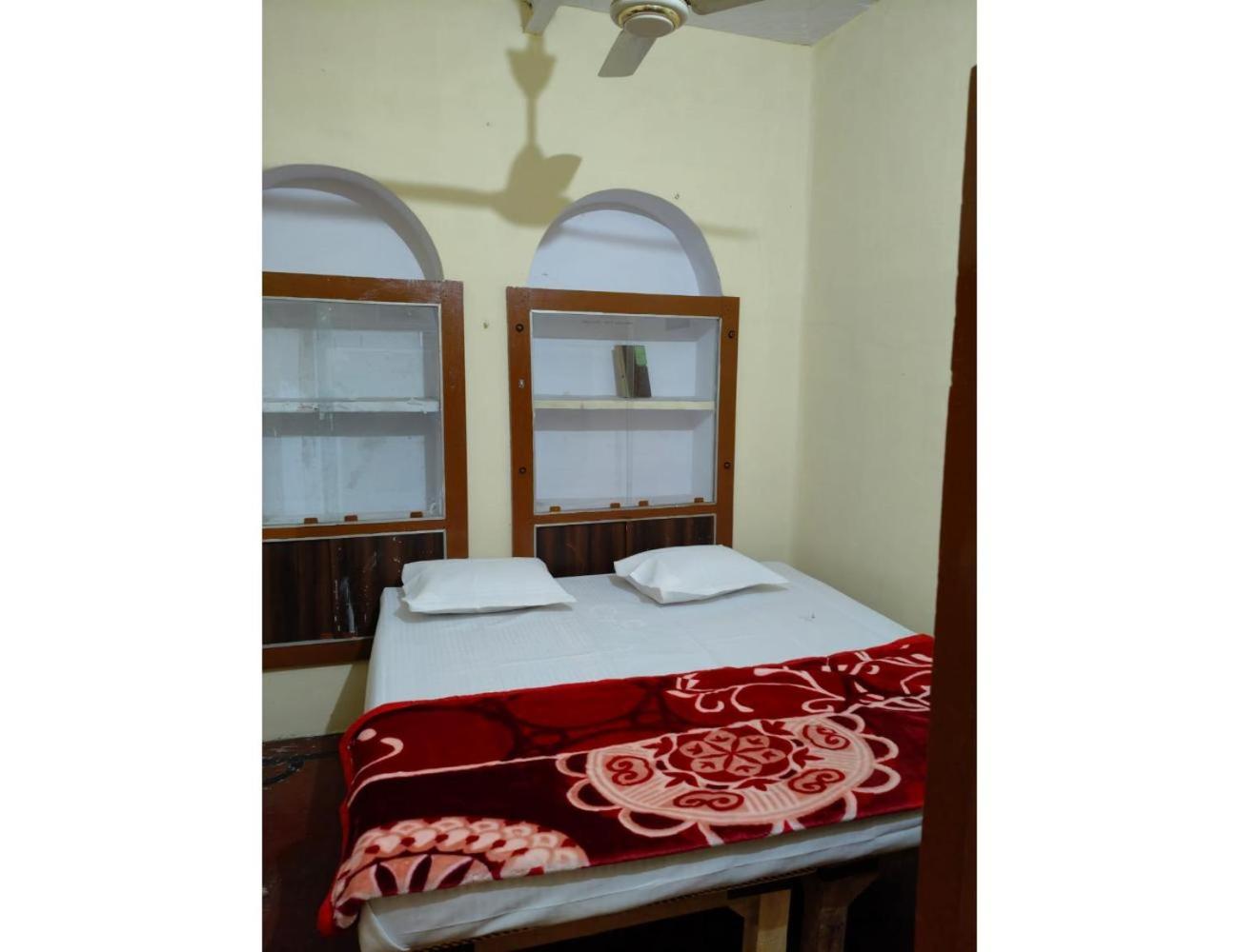 Nirmala Homestay, Homestay Prayagraj